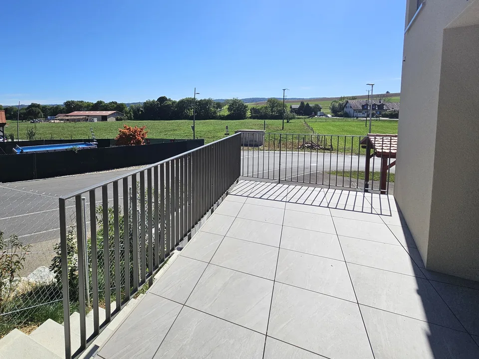 Villa mitoyenne neuve avec magnifique vue. – photo 2 sur 2