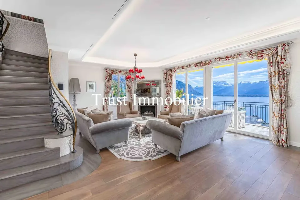 Außergewöhnliches Penthouse im Herzen von Montreux – Foto 2 von 13