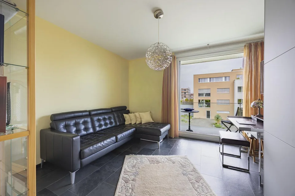 Spacious 3.5-Room Terrace Apartment with Lake View – photo 9 of 23