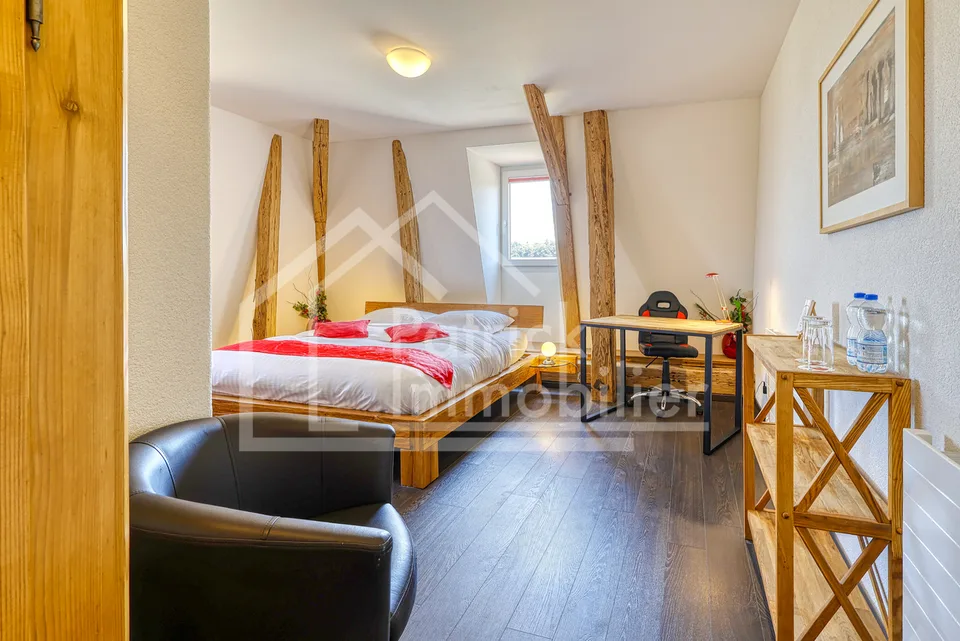 Außergewöhnliches Anwesen mit Gästezimmern und Restaurant – Foto 13 von 30