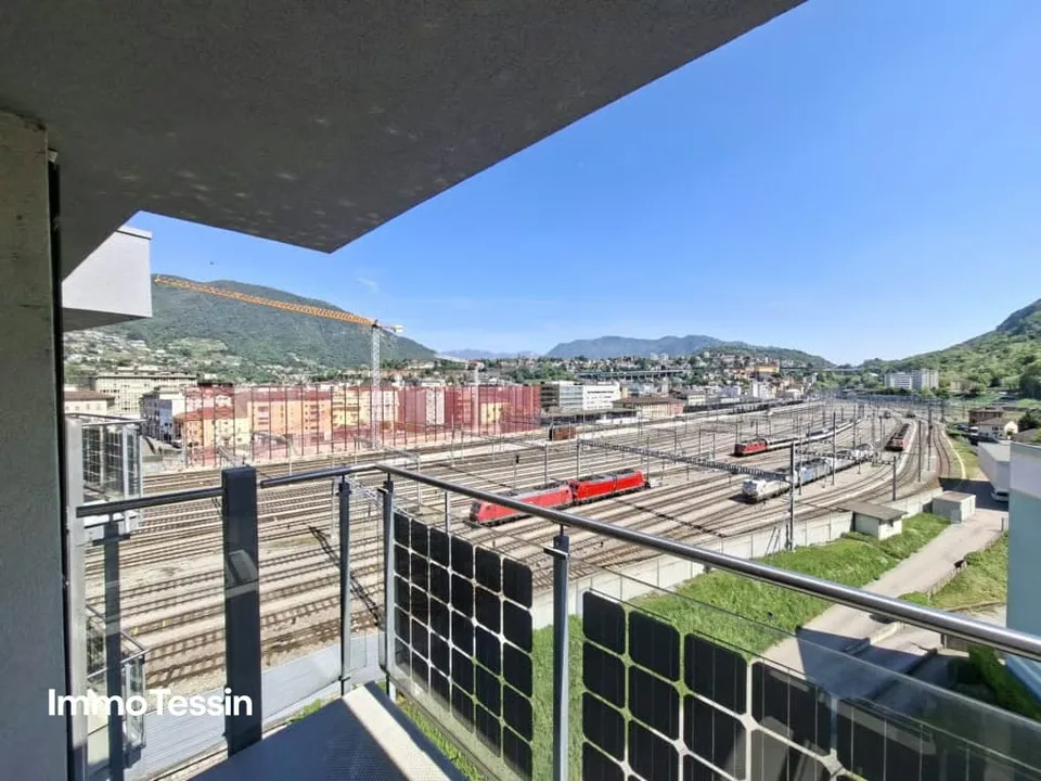 Propriété d'investissement attrayante avec 19 appartements et un espace commercial dans un emplacement central de premier choix à Chiasso – photo 5 sur 13