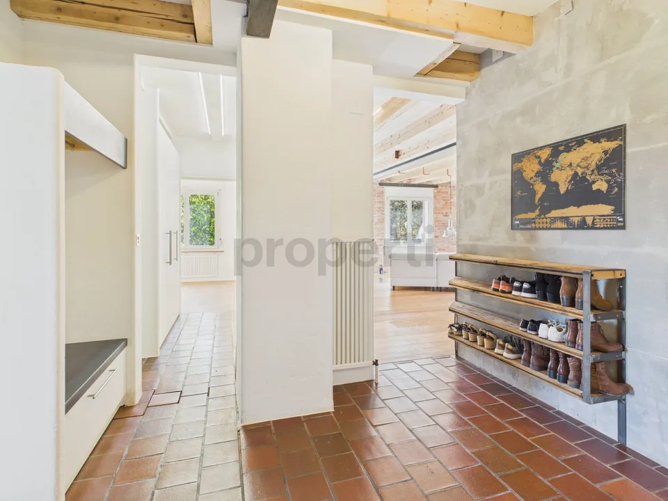 Charmante et proche de la nature appartement de 4,5 pièces avec des installations communautaires uniques, piscine et sauna en bois de pin suisse à Arisdorf – photo 25 sur 26