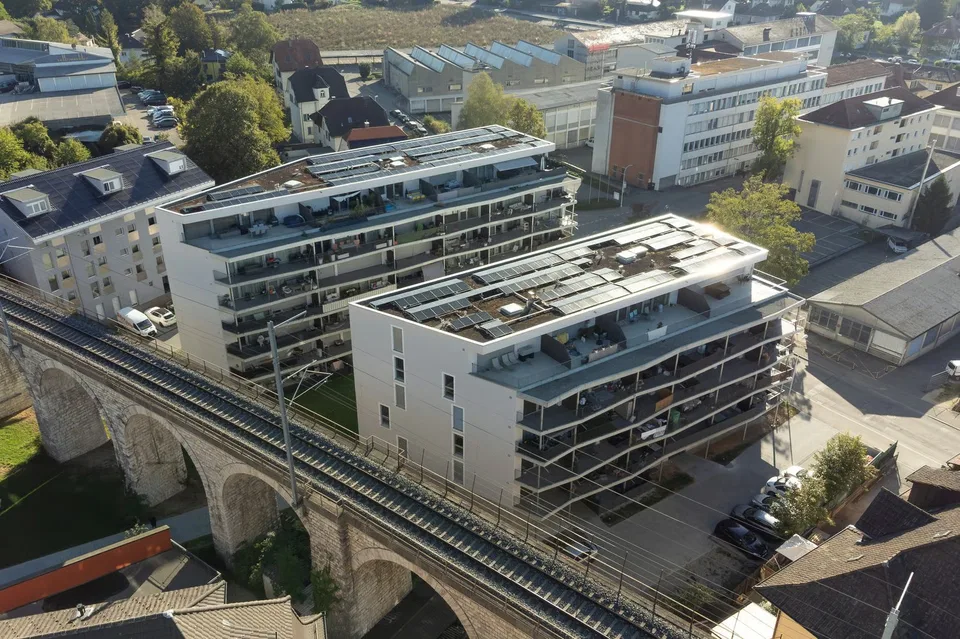 Luminoso appartamento di 3,5 stanze con balcone a Grenchen - disponibile immediatamente! – foto 6 di 6