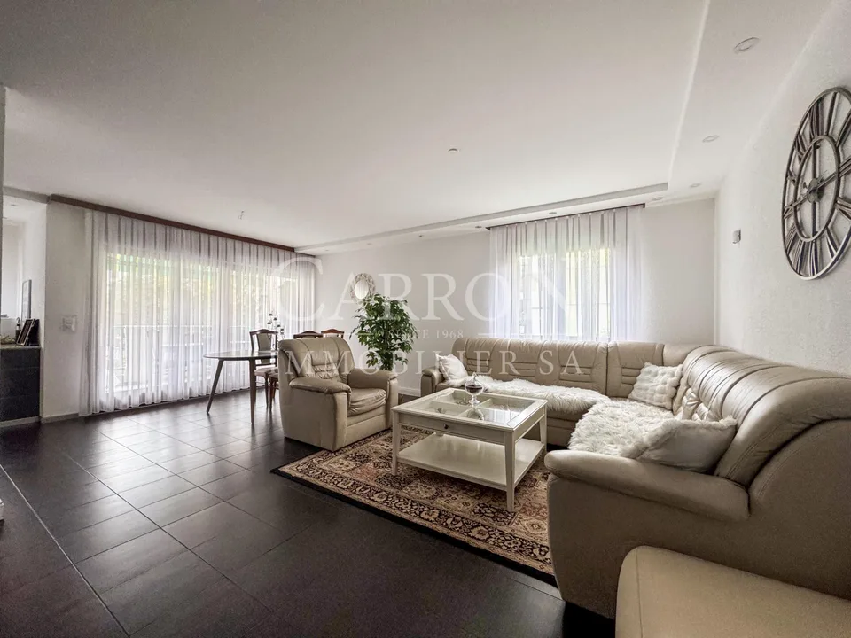 4,5-Zimmer-Wohnung mit Balkon in Sion – Foto 2 von 10