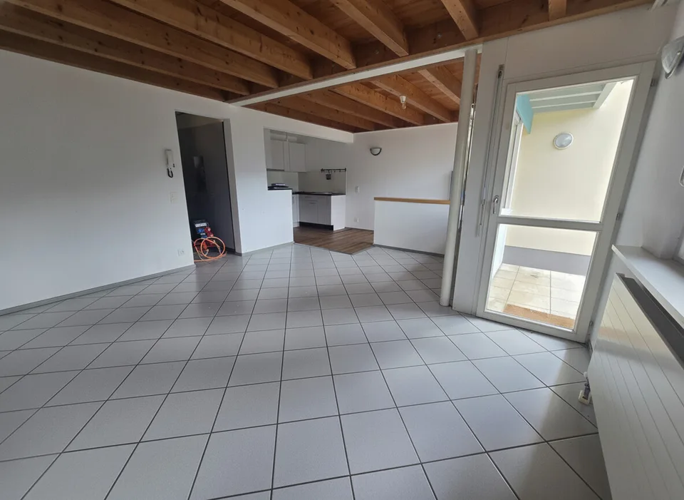 BELLA CASA A SCHIERA DI 4.5 LOCALI NEL VERDE A MONTEGGIO – foto 4 di 8