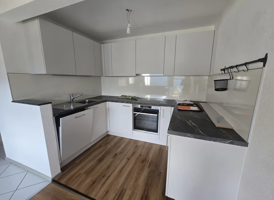 BELLA CASA A SCHIERA DI 4.5 LOCALI NEL VERDE A MONTEGGIO – foto 3 di 8