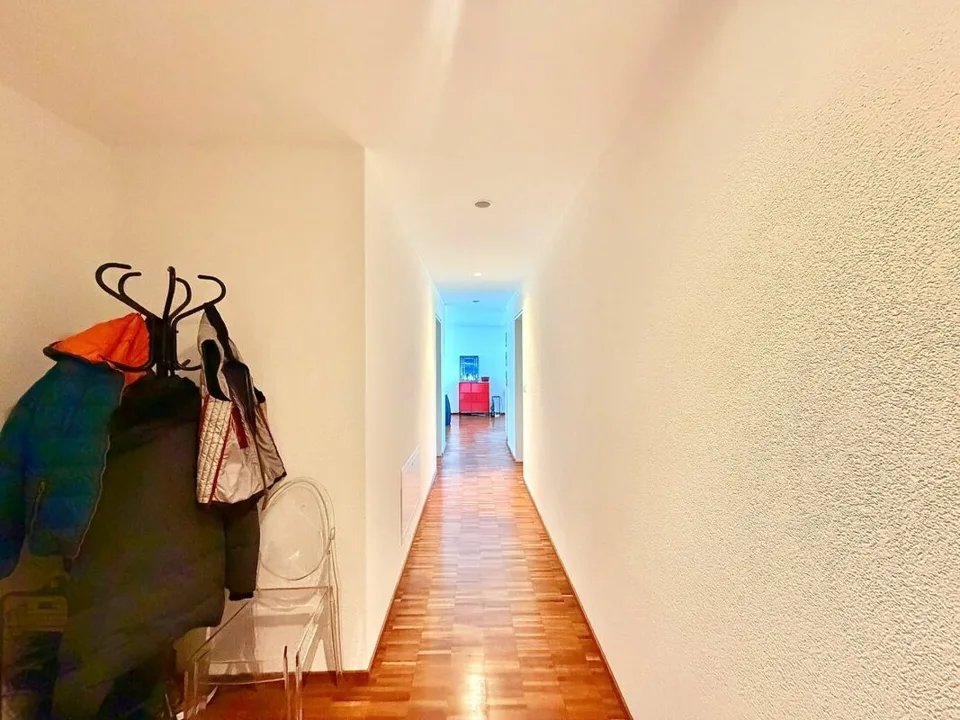 Appartamento attraente di 3,5 locali nel cuore di Biel! – foto 3 di 8