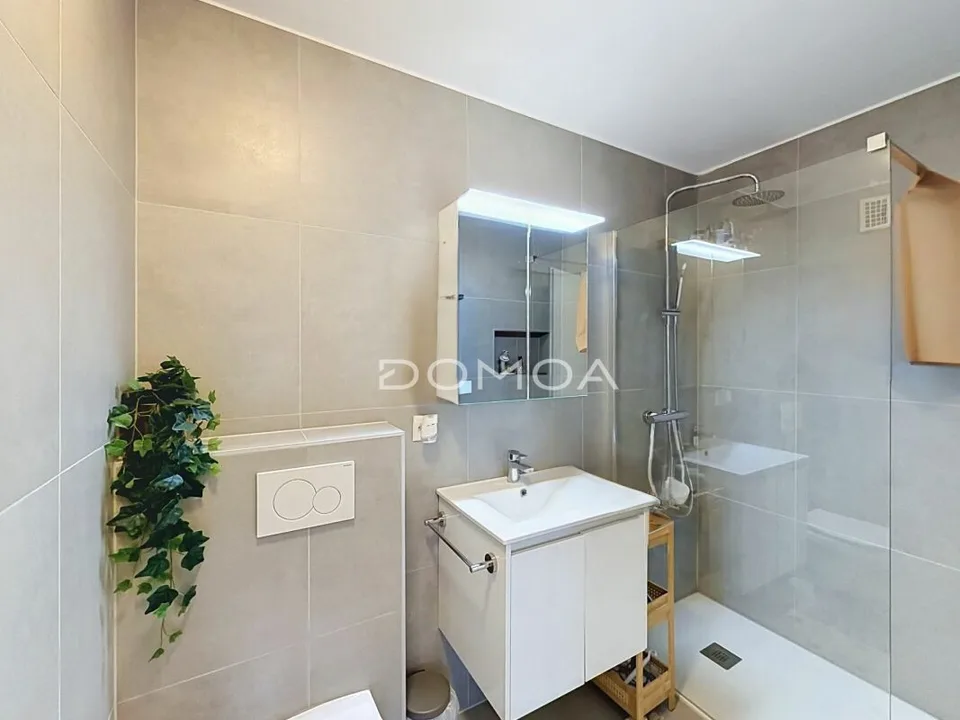 Schöne renovierte 4,5-Zimmer-Wohnung – Foto 9 von 13