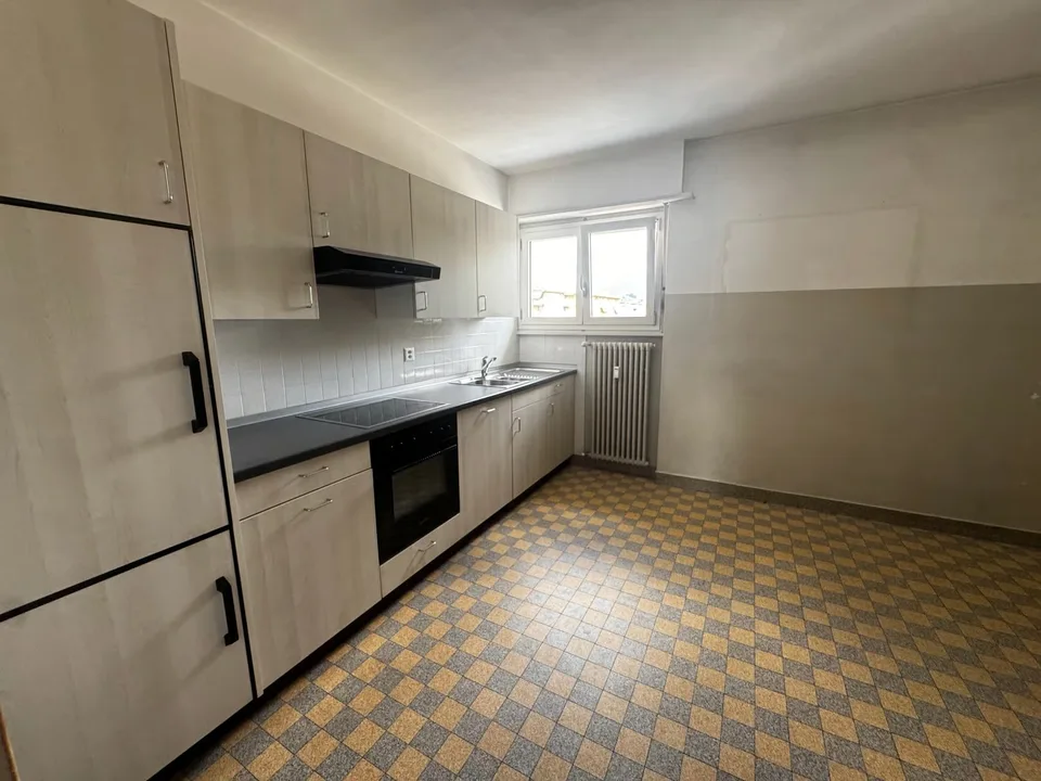 Chiasso - affittasi 3.5 al quinto e secondo piano – foto 2 di 7