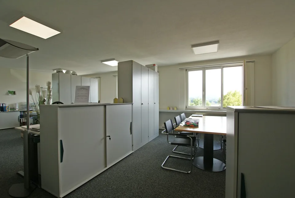 Nachmieter für (möbliertes) Büro gesucht – Foto 3 von 3