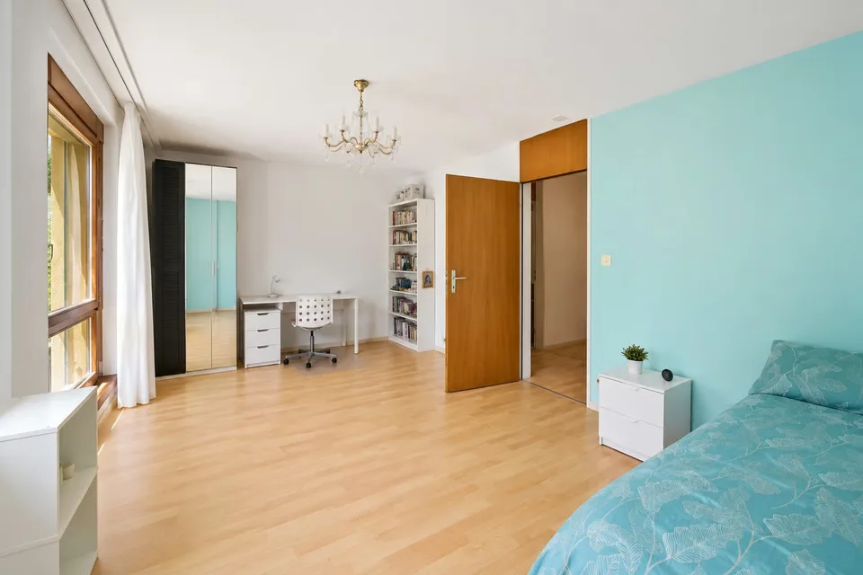 Charming 6.5-room single-family house in the city of Zurich – photo 6 of 17