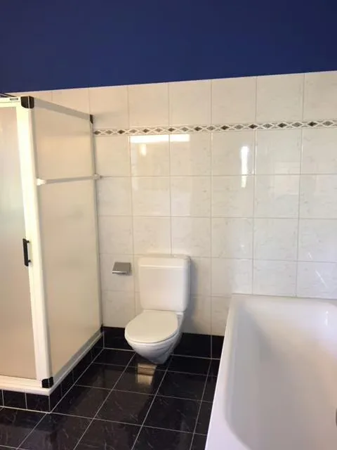 Charmante 4.5-Zimmer-Maisonette-Wohnung in Düdingen – Foto 9 von 17