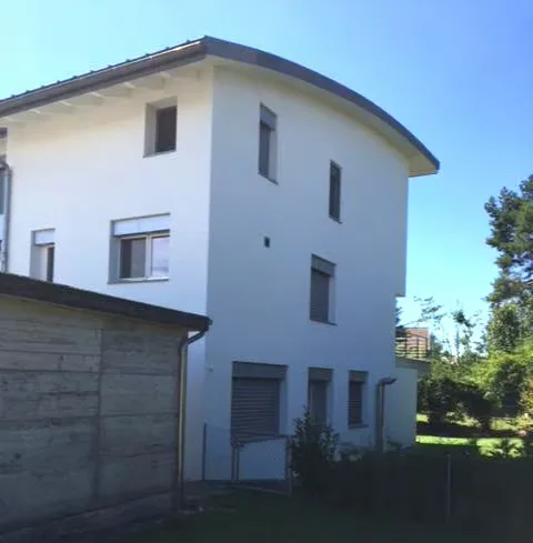 Charmante 4.5-Zimmer-Maisonette-Wohnung in Düdingen – Foto 2 von 17