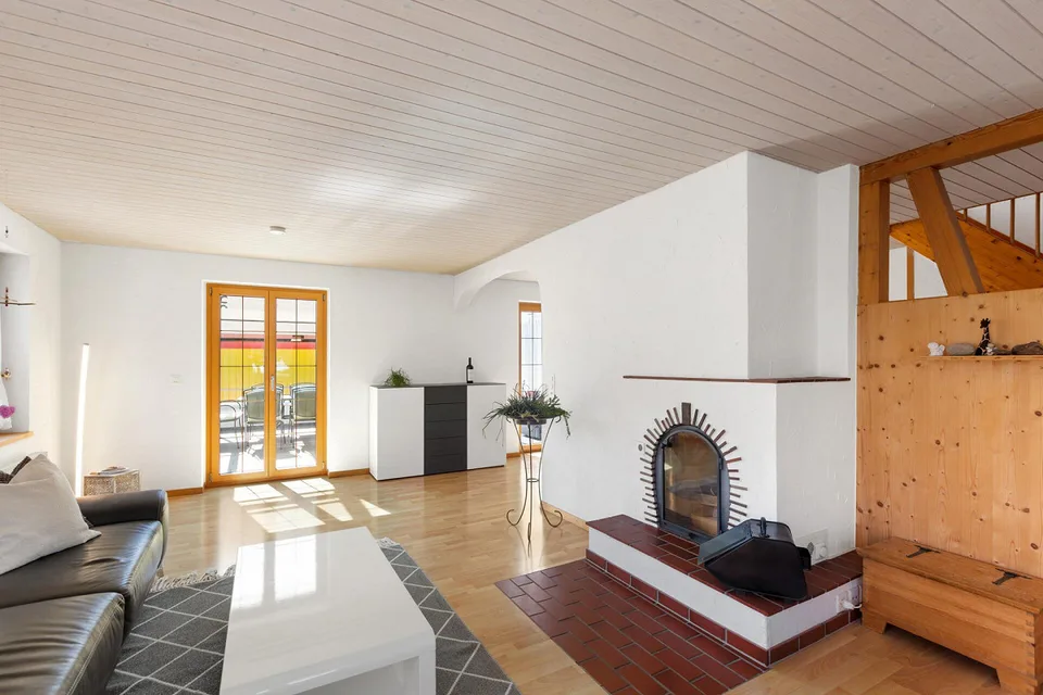 Ein Haus mit Geschichte: Grosszügiges 6.5-EFH mit schönem Wintergarten – Foto 7 von 21