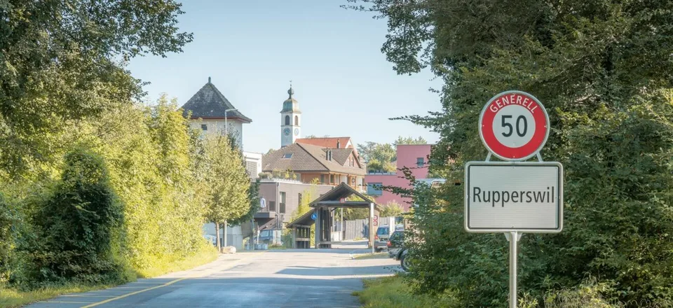 Attraktive Wohn- und Gewerbeliegenschaft an zentraler Lage – Foto 2 von 9