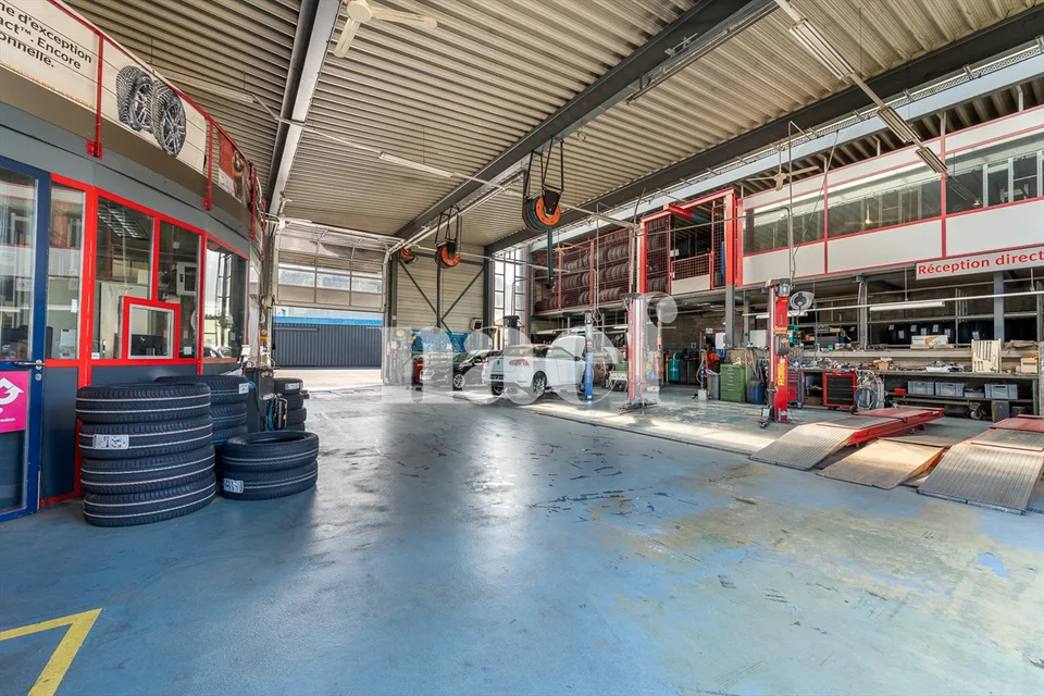 Garage with reception, workshop and storage spaces for sale in Givisiez – photo 7 of 12