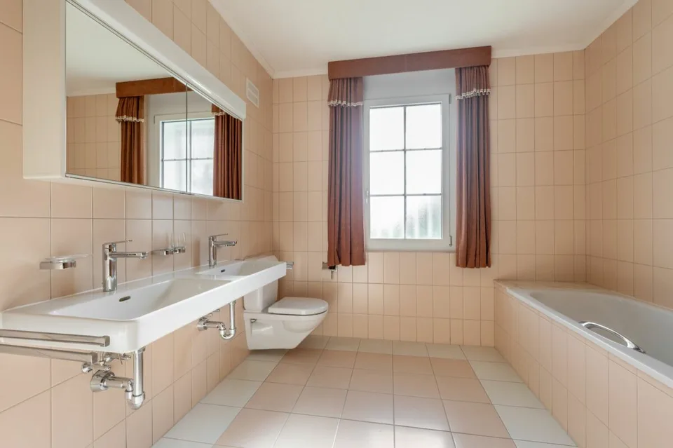 Propriété représentative avec potentiel et réserve de construction de 900 m² – photo 8 sur 13