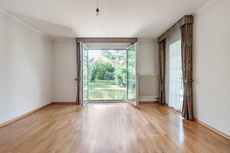Propriété représentative avec potentiel et réserve de construction de 900 m² – photo 9 sur 13