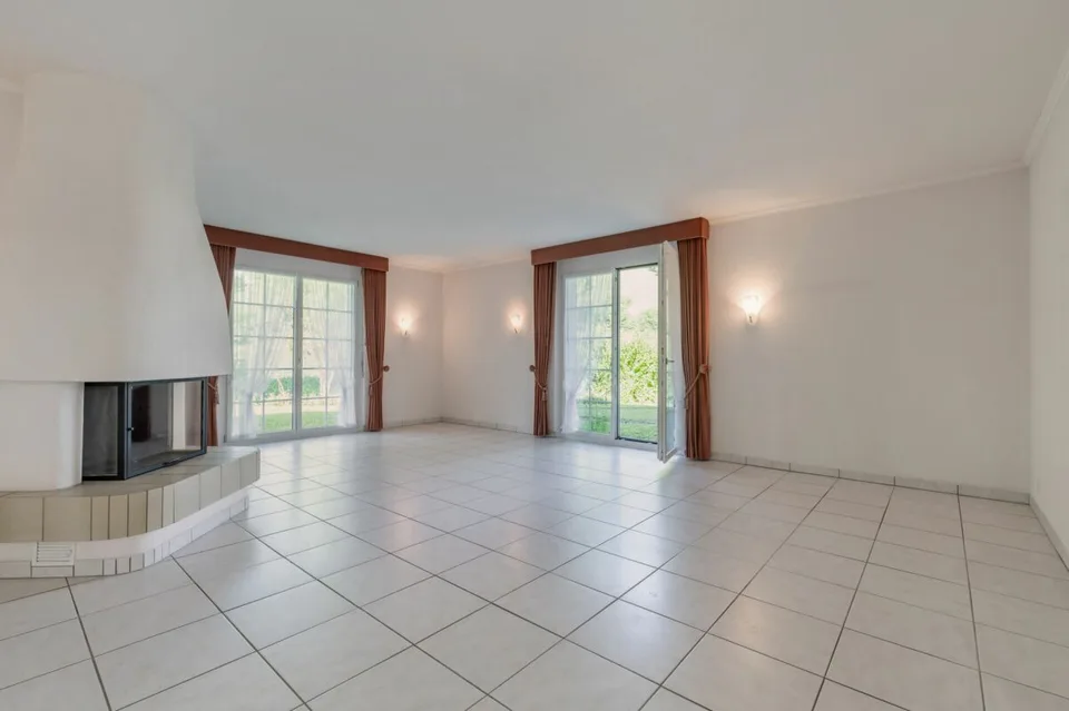 Propriété représentative avec potentiel et réserve de construction de 900 m² – photo 6 sur 13