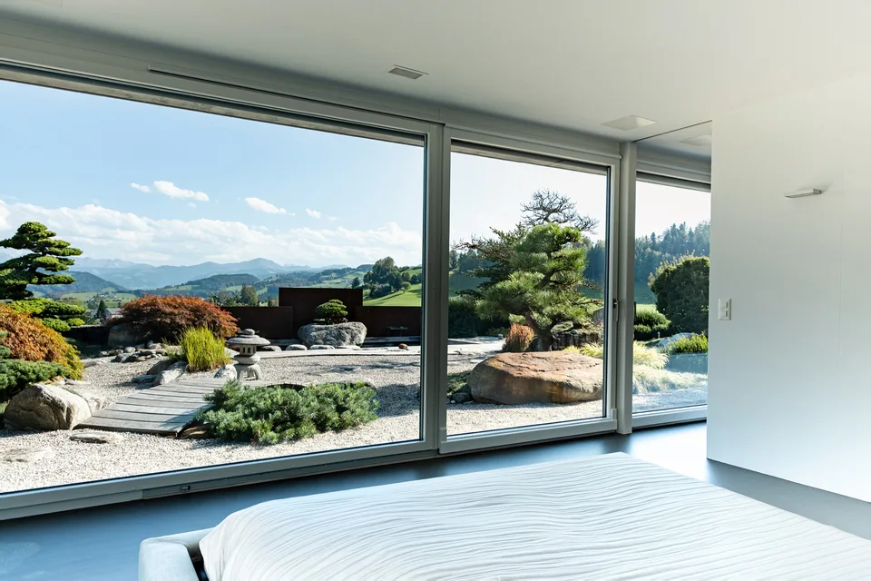 Exklusive Villa mit japanischem Garten & Weitblick – Foto 5 von 13