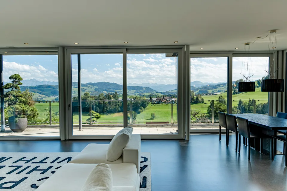 Exklusive Villa mit japanischem Garten & Weitblick – Foto 3 von 13