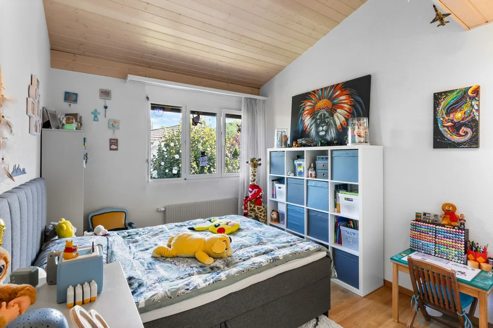 Bel appartement de 122 m² au dernier étage, entièrement rénové, avec 2 places de parc dans un garage souterrain. – photo 10 sur 13