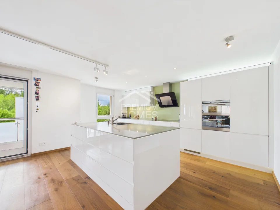 Dream property with optional 1.25% mortgage – photo 3 of 13