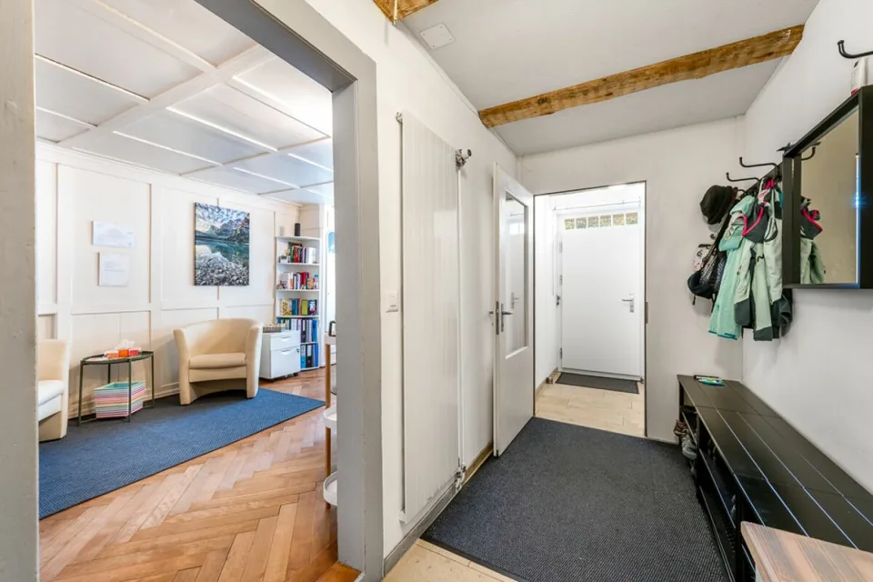 Attraktives 6.5 Zi.- Reiheneinfamilienhaus zum mieten in Ennenda bei Glarus – Foto 2 von 12