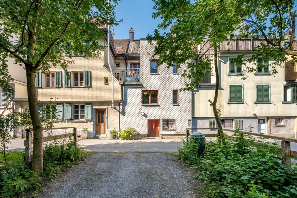 Attraktives 6.5 Zi.- Reiheneinfamilienhaus zum mieten in Ennenda bei Glarus – Foto 11 von 12