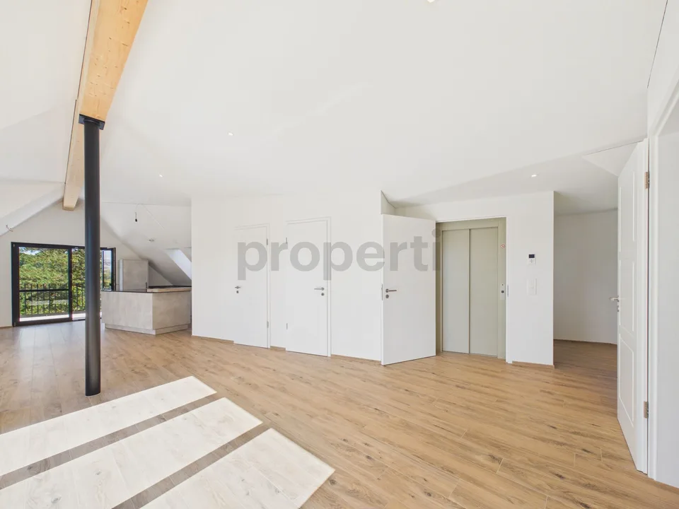 Attikawohnung direkt am Waldrand mit Zürichseeblick, Minergie-Standard und Free-Cooling – Foto 5 von 14
