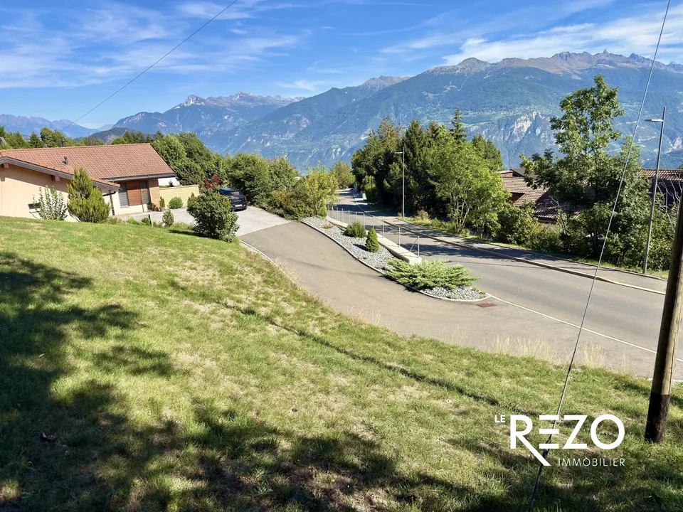 Bebaubares Grundstück mit herrlichem Panoramablick. Savièse, VS. – Foto 4 von 7