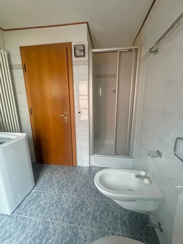 KOMFORTABLE 2.5 ZIMMER RENOVIERT IN TOSKANISCHER RUSTIK IN STABIO – Foto 7 von 12