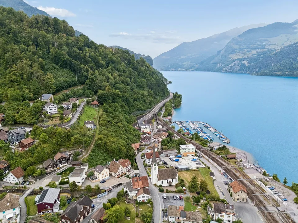 Gewerbefläche an idyllischer Lage in Mühlehorn – Foto 11 von 13