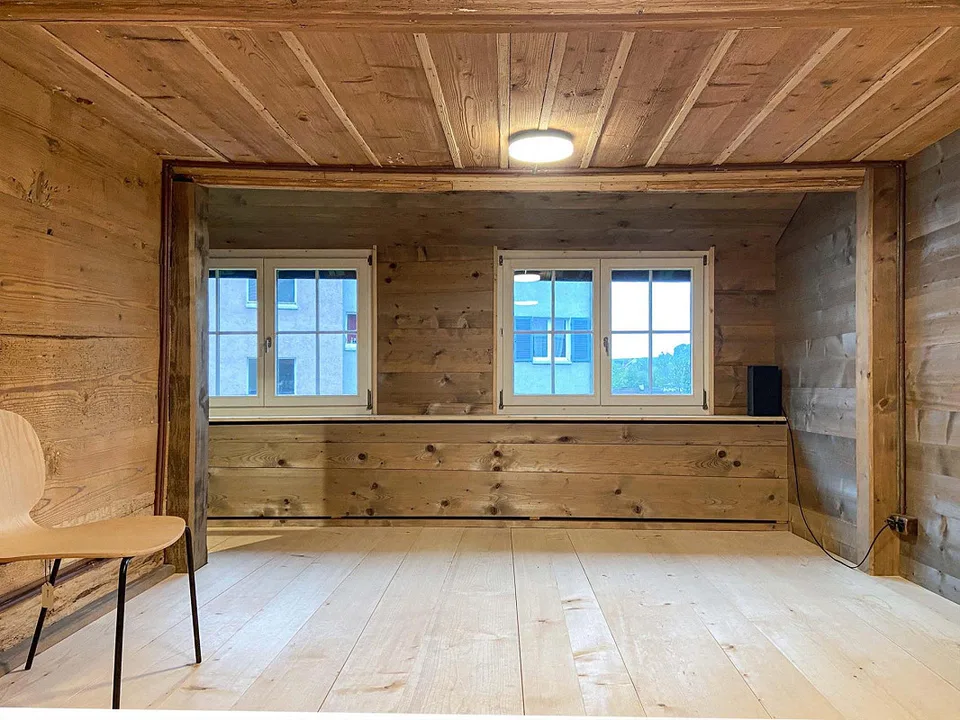 Residential & commercial building – photo 3 of 9