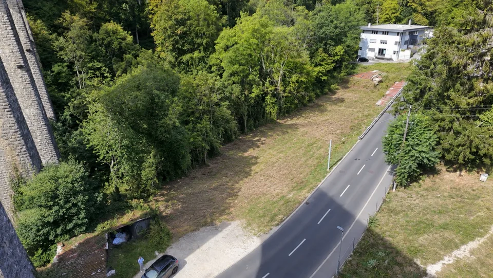 Lotti in zona industriale con permesso di costruire – foto 2 di 4