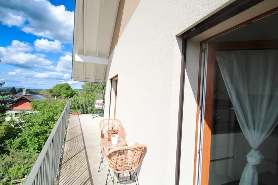 Très beau 3.5 Pièces avec grand balcon et magnifique vue campagne – photo 2 sur 12