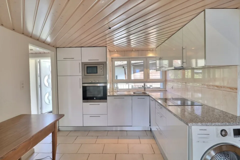 GEBÄUDE MIT 4 WOHNUNGEN ZU RENOVIEREN MIT AUSGEZEICHNETEM PANORAMABLICK AUF DEN GENFERSEE UND DIE ALPEN – Foto 9 von 13