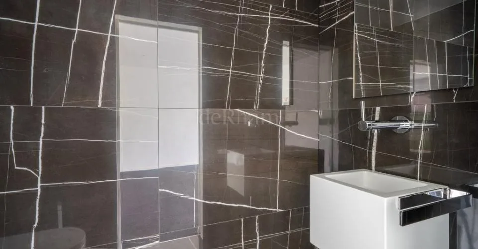 Bella superficie al piano terra con terrazza privata – foto 4 di 10