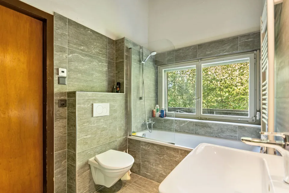 A refuge in the heart of the Jura ridges 2,520 m² of nature – photo 8 of 8