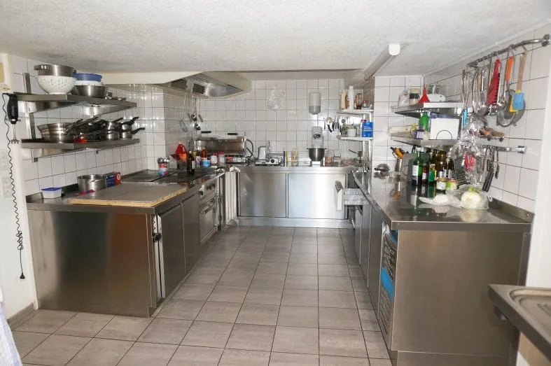 Ehemaliges Gasthaus mit Ausbaupotenzial in Nesslau kaufen – Foto 7 von 12