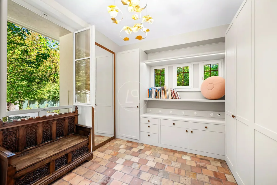 Außergewöhnliches Herrenhaus, das im Herzen von Chêne-Bougeries vollständig renoviert wurde – Foto 5 von 13