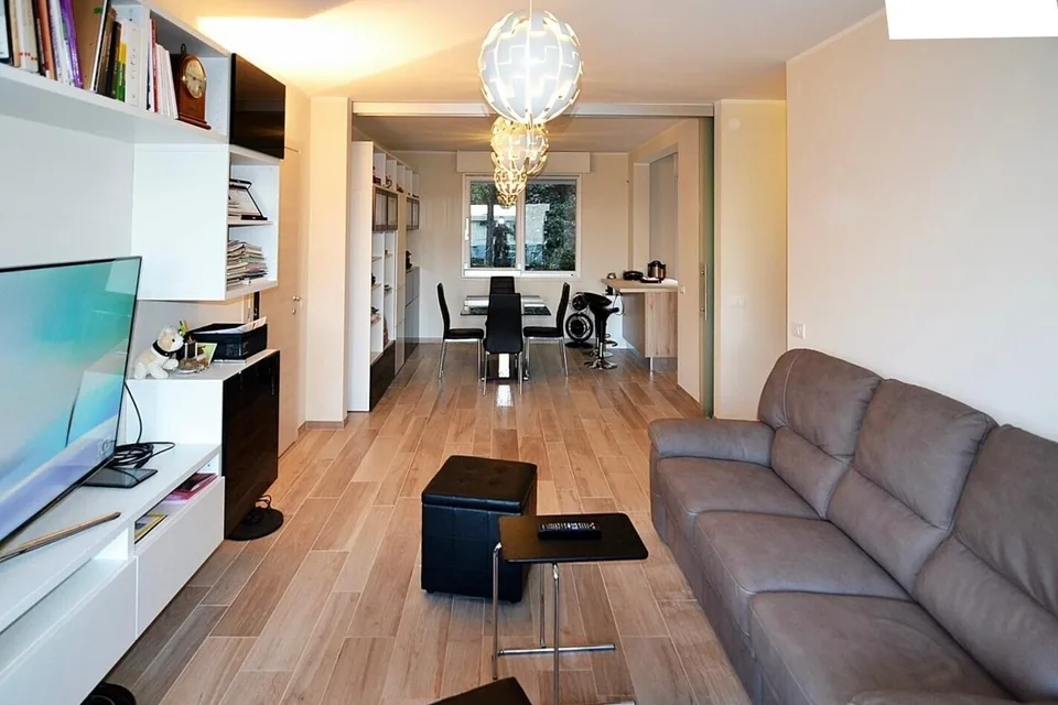 ELEGANTE 3.5 ZIMMER MIT TERRASSE UND SEEBLICK IN PARADISO – Foto 3 von 10