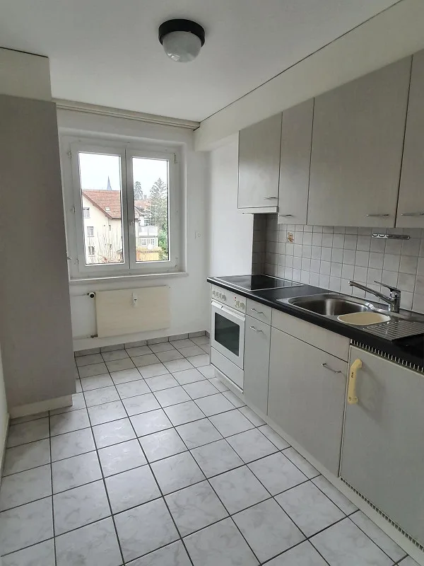 Central 2.5-room apartment for rent – photo 3 of 7
