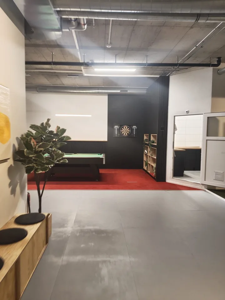 For rent offices of approximately 187 m2 in Etoy – photo 9 of 10