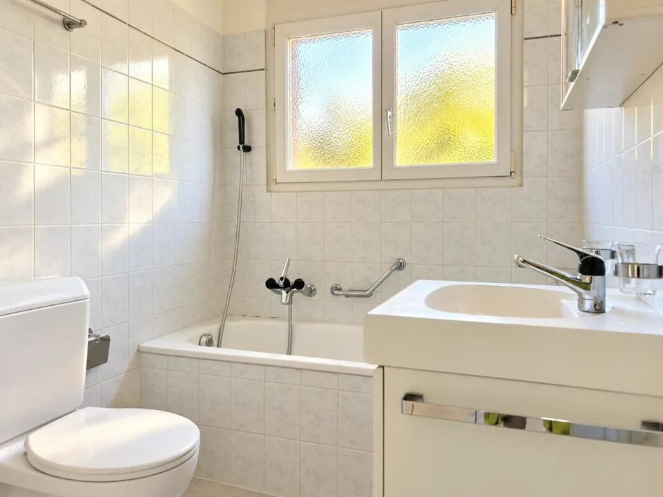 Mein Zuhause in Ascona in Seenähe mit Balkon und Stellplatz in der Garage – Foto 12 von 13