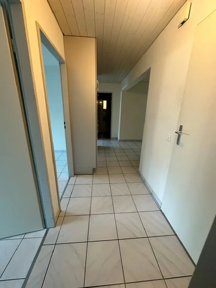 Appartement lumineux de 4,5 pièces dans le calme de Schwadernau – photo 12 sur 13