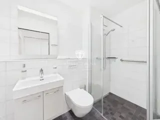 Appartement attique 3.5 pièces lumineux à Horgen - terrasse, vue sur le lac & équipé en option – photo 9 sur 13