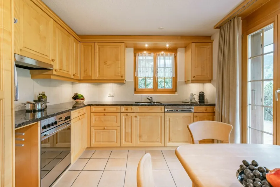 Vivre avec une vue - Appartement exclusif de 4,5 pièces dans le Chalet Nagano – photo 4 sur 13