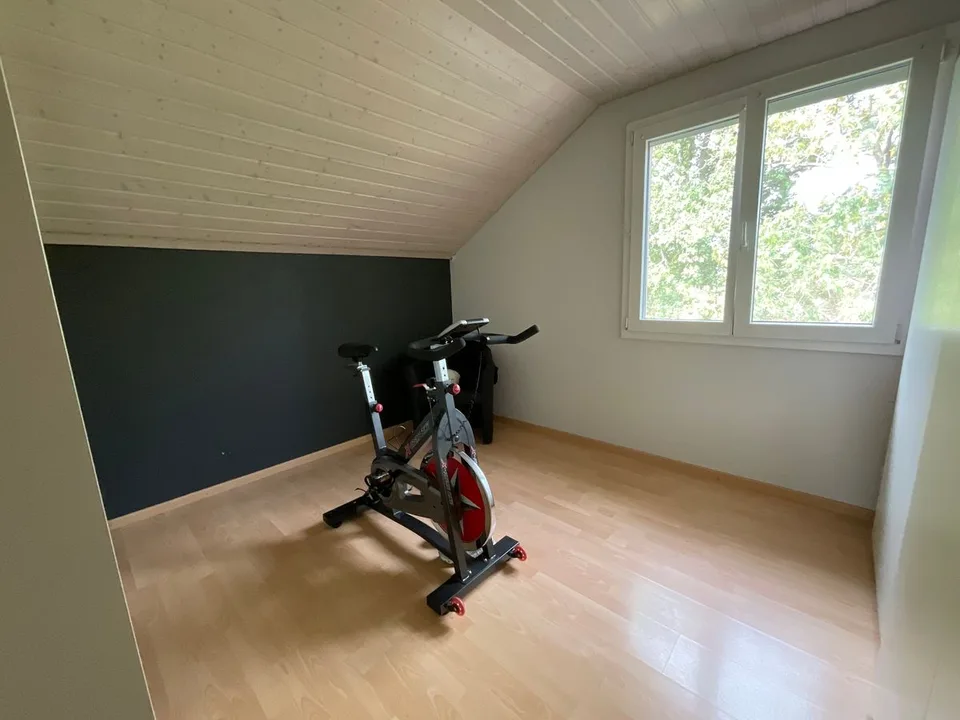 Villa individuelle - Grand jardin, piscine et magnifique vue / 4km de Romont / 25 minutes de Bulle – photo 11 sur 13