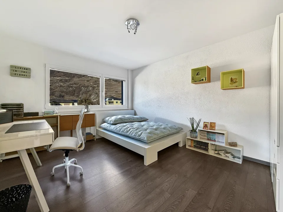 Fully | Villa contemporanea di 6,5 locali con piscina – foto 11 di 13